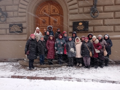 Jēkabpils novada seniori pie Saeimas