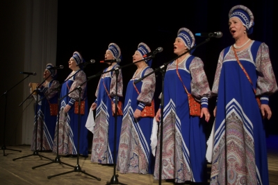 Mazākumtautību kolektīvs