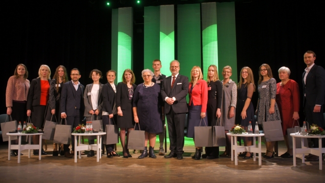 Foto no Valsts prezidenta debatēm ar jauniešiem