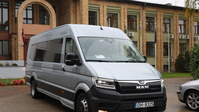 Autobuss