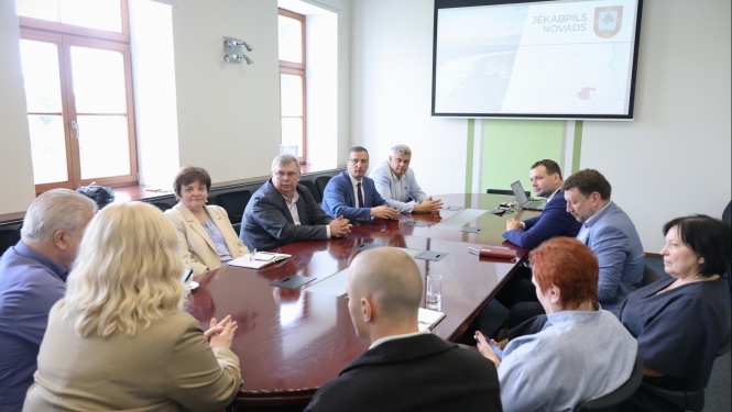 Labklājības ministrs sarunā ar domes vadību