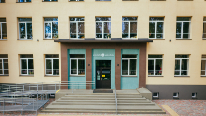 Jēkabpils 2.vidusskolā pedagogam konstatēta saslimšana ar Covid-19, mājas karantīnā dosies astoņas klases