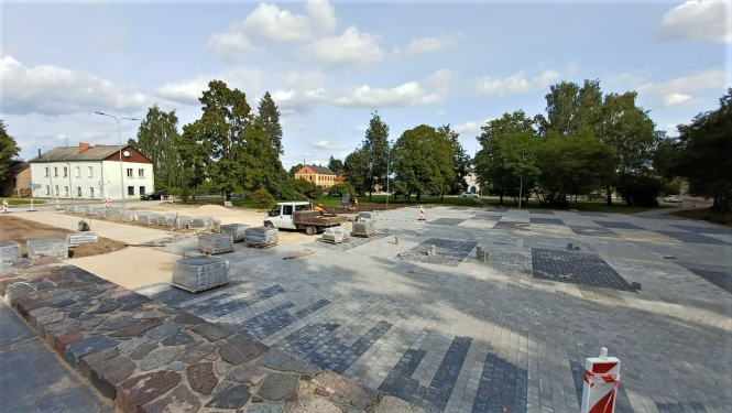 Kalpaka laukums
