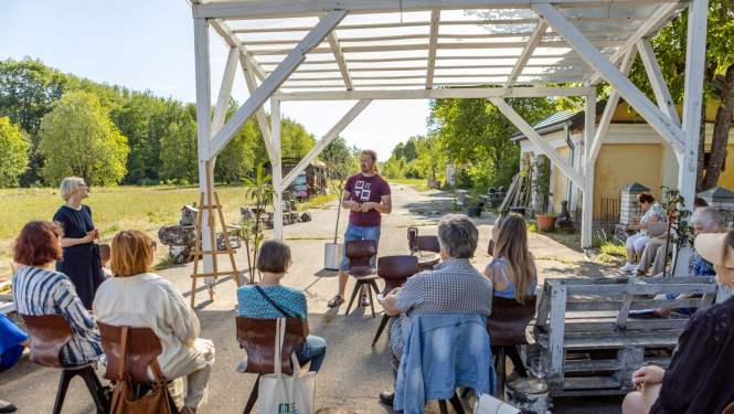 Aicina Latvijas ciemus un kopienas pieteikties "Viedais ciems 2023" atpazīstamības zīmei