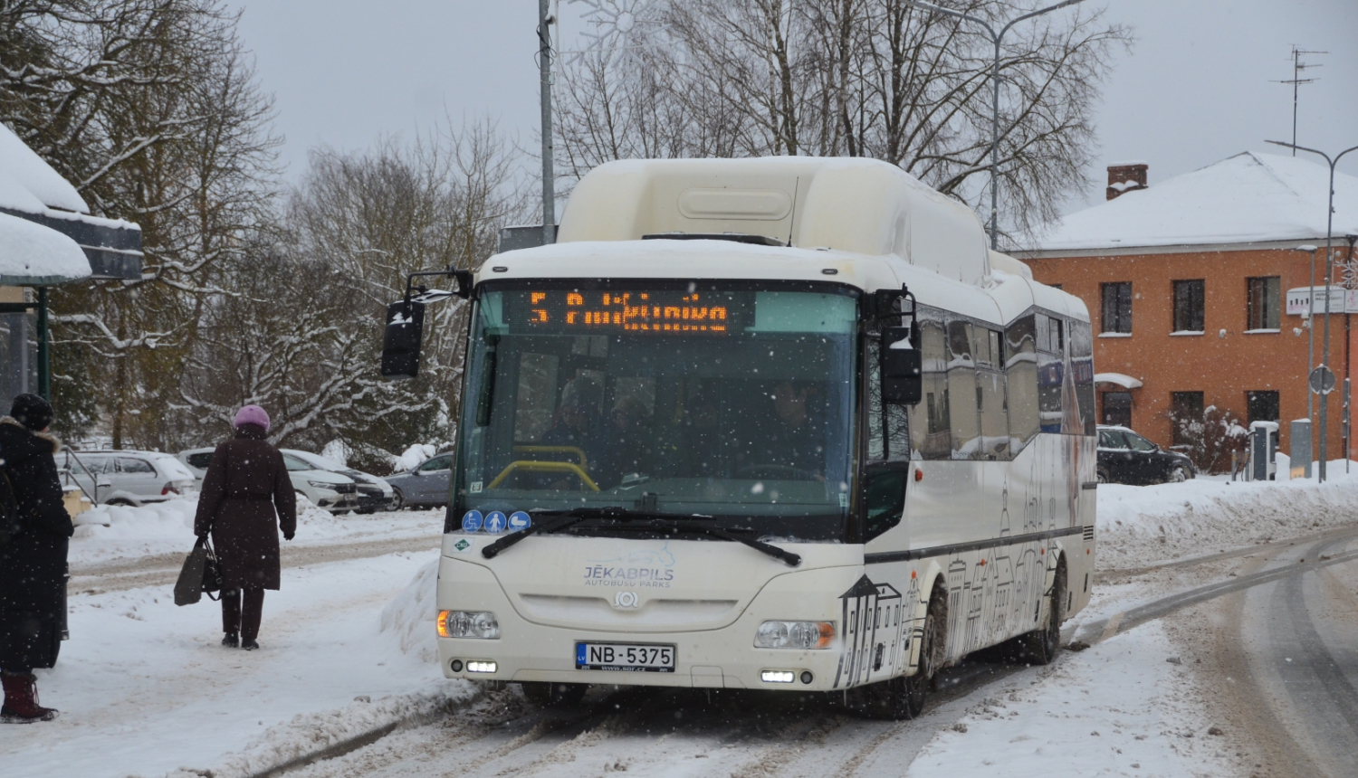 Autobuss uz ceļa