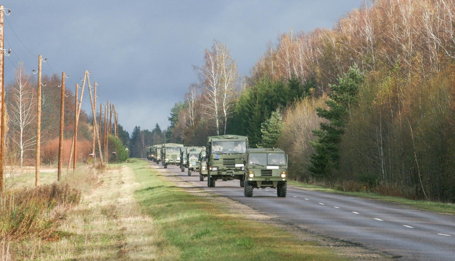 militārais transports