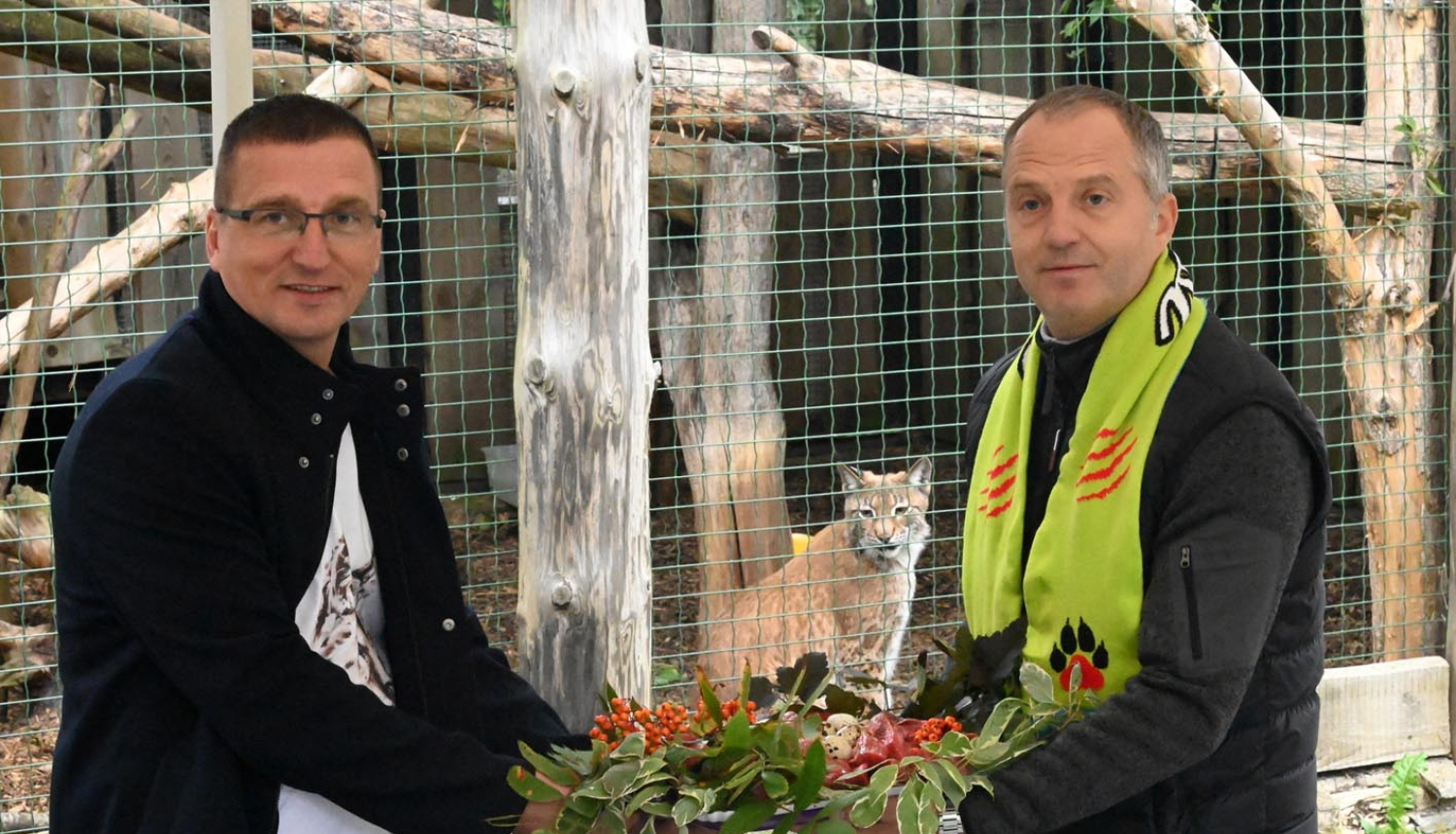 Domes vadība Rīgas Zoo sveic mazo lūsenīti