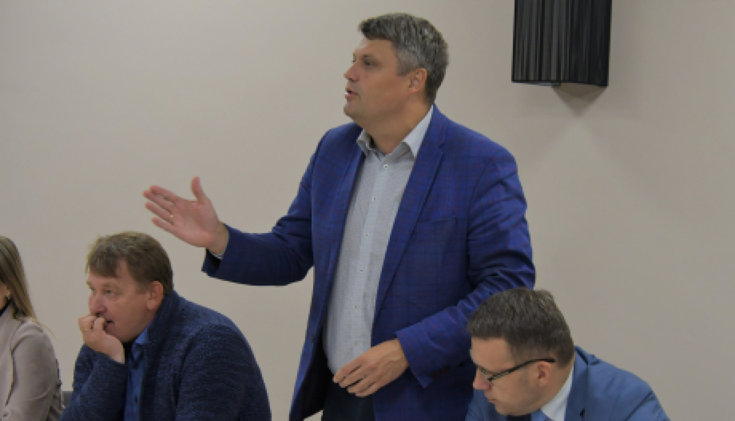 A.Kraps tiekas ar Viesītes, Viestura un Nameja ielas mikrorajona iedzīvotājiem