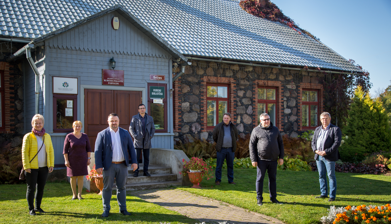 Jēkabpils novada vadība pie Rubenes pagasta pārvaldes