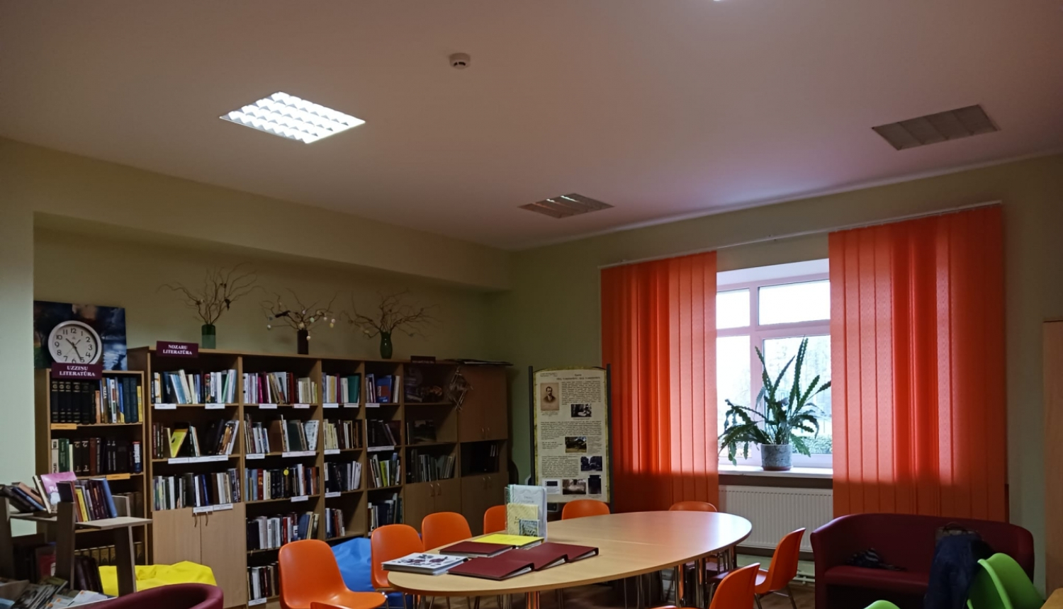 Bibliotēkas bildi