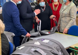 Ekonomikas ministrs Jānis Vitenbergs un Jēkabpils novada domes priekšsēdētājs Raivis Ragainis tiekas ar SIA Gefa Latvija pārstāvjiem