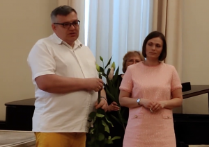 Alfons Žuks uzrunā biedrību