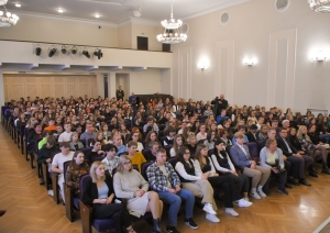 Foto no Valsts prezidenta debatēm ar jauniešiem