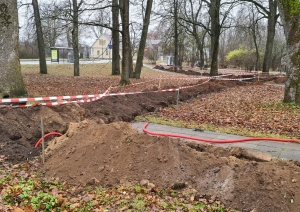 Uzsākti Strūves parka labiekārtojuma pārbūves darbi