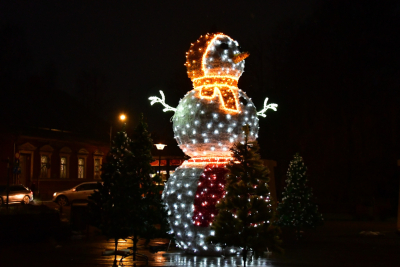 Sniegavīrs Vecpilsētas laukumā