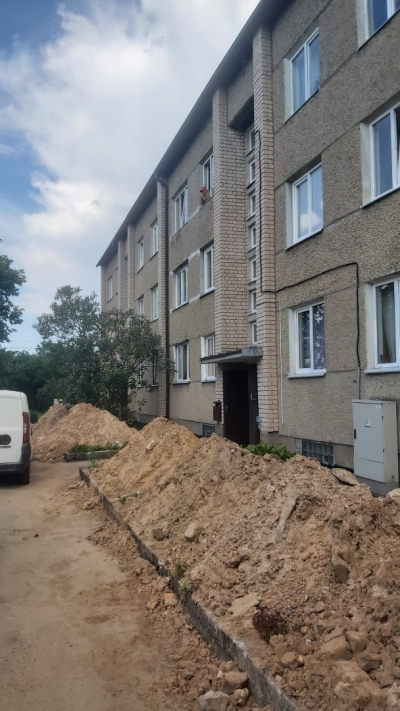 Remontdarbi mājā Celtnieku ielā 11