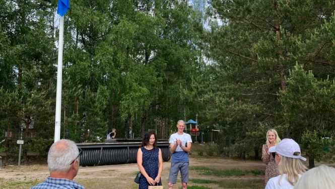 Zilais pludmales karogs