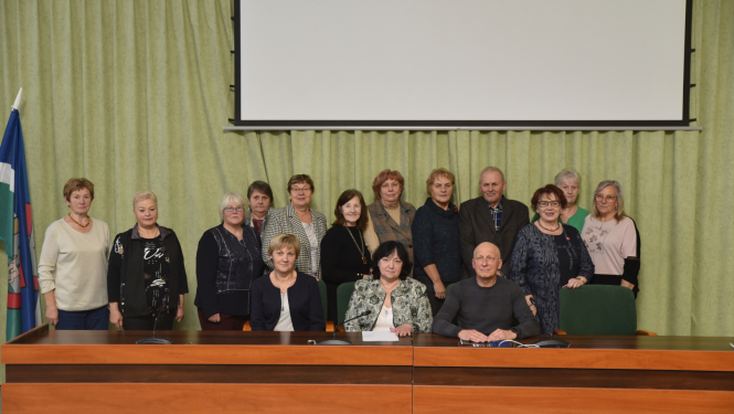 senioru konsultatīvā padome