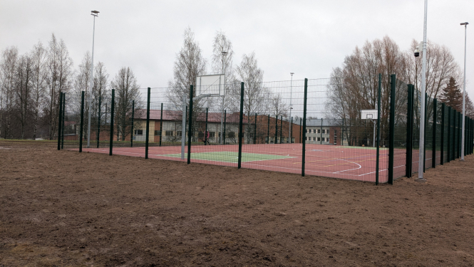 Multifunkcionālais sporta laukums