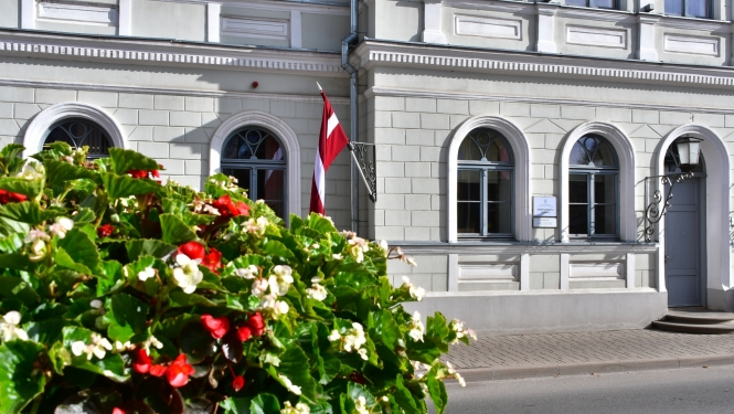 Ēka Brīvības iela 120