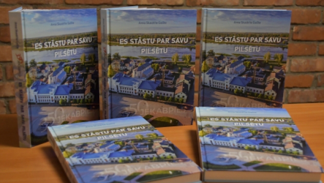 No 12.novembra Jēkabpils 350 gadiem veltīto grāmatu “Es stāstu par savu pilsētu” var iegādāties Krustpils pilī