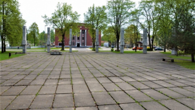 Jēkabpils pilsētas pašvaldība informē policiju par lielgabala patvaļīgu demontāžu