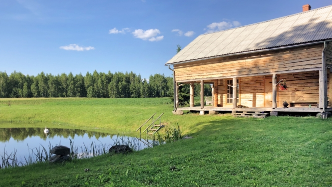 Sēļu sēta "Gulbji"