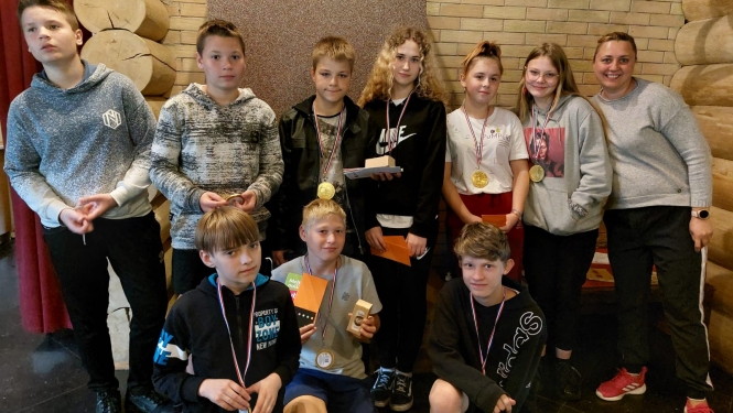 Aknīstes vidusskolas jaunieši iesaistās nometnē ‘’Kopā mēs varam’’