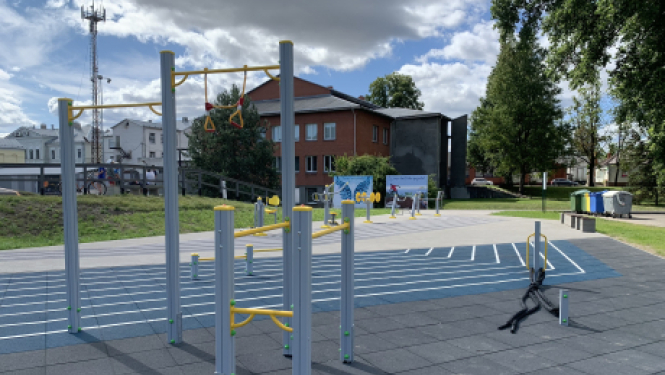 Pabeigti būvdarbi skeitparka un āra trenažieru laukumā