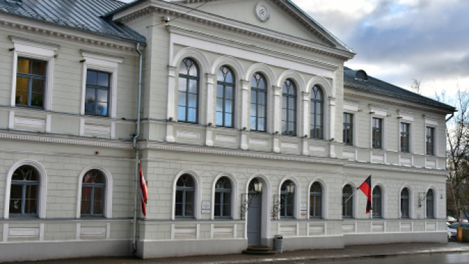 A. Kraps sasauca Civilās aizsardzības komisijas sēdi