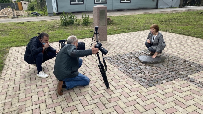 Notiek filmas uzņemšana par Strūves ģeodēzisko loku