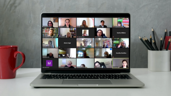 Tiešsaites sanāksme