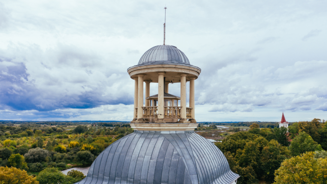 Krustpils pils vārtu tornis