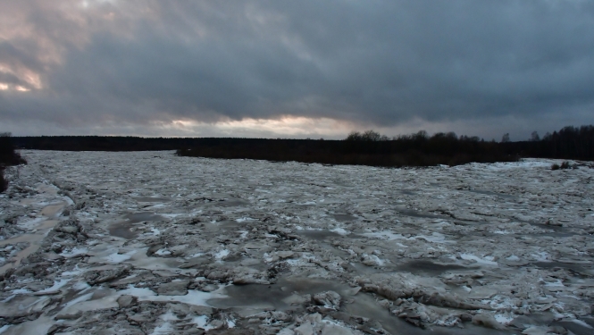 Daugava pie Jēkabpils pilsētas