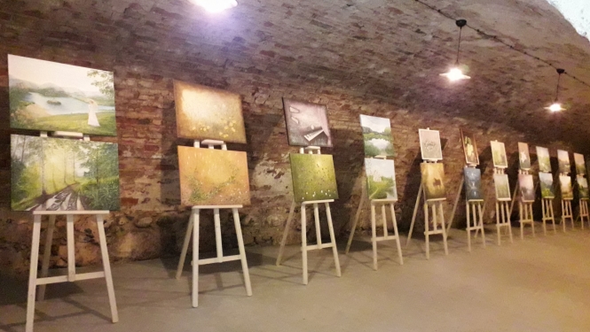 Intas Jakovļevas gleznu izstāde (Edītes Puleres foto)