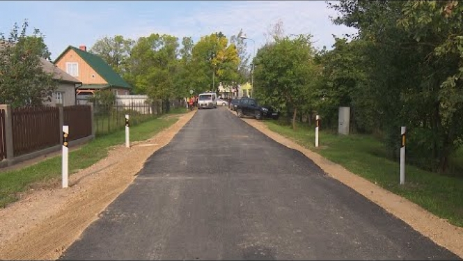 Jēkabpilī pabeigta lielākā daļa darbu šogad paredzētajā grantēto ielu asfaltēšanas programmā