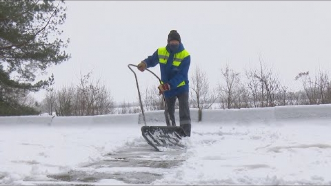 Ceļu uzturētāji Jēkabpilī gatavi intensīvai snigšanai
