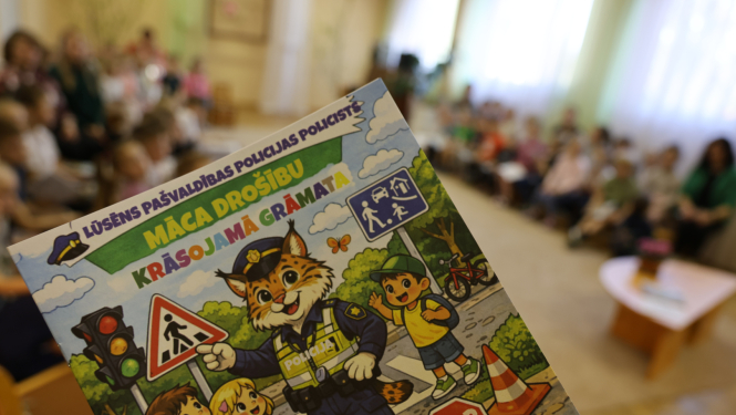 Krāsojamā grāmata