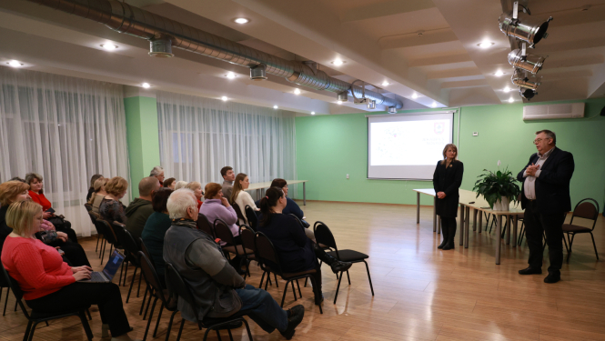 Iedzīvotāju tikšanās Ābeļu Tautas namā