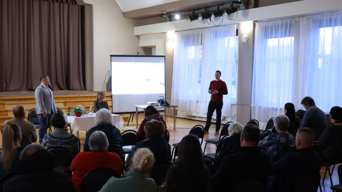 Iedzīvotāju sanāksme Leimaņu Tautas namā