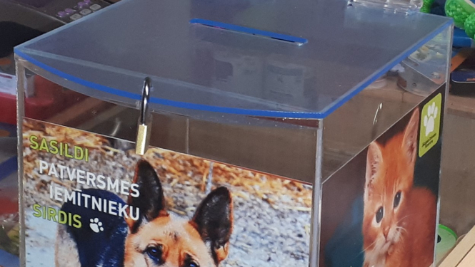 Ziedojumu kastes patversmes dzīvniekiem