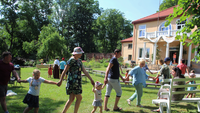 Stārķu ceļa publicitātes foto