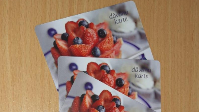 Par dāvanu karšu/kuponu papildināšanu