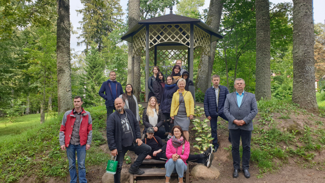 Diskusiju dalībnieki