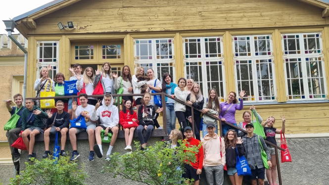 Nometnes dalībnieki