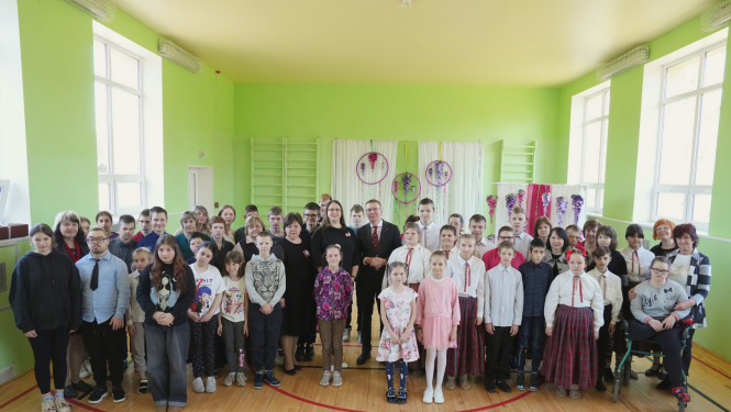 Prezidents Antūžu pamatskolā