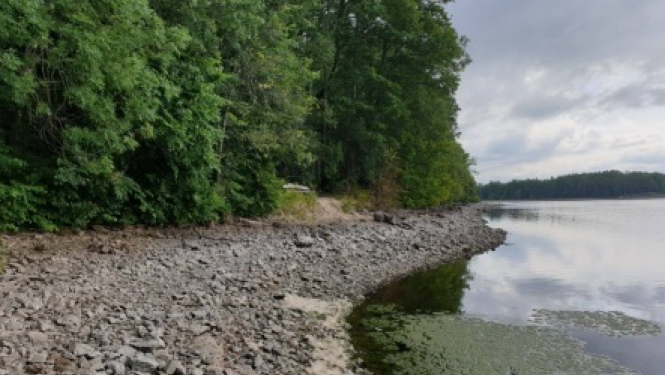 Pazemināts ūdens līmenis Daugavā