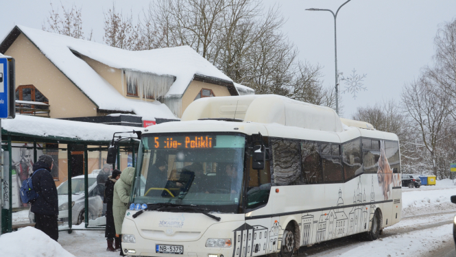 Autobuss ziemā Jēkabpilī
