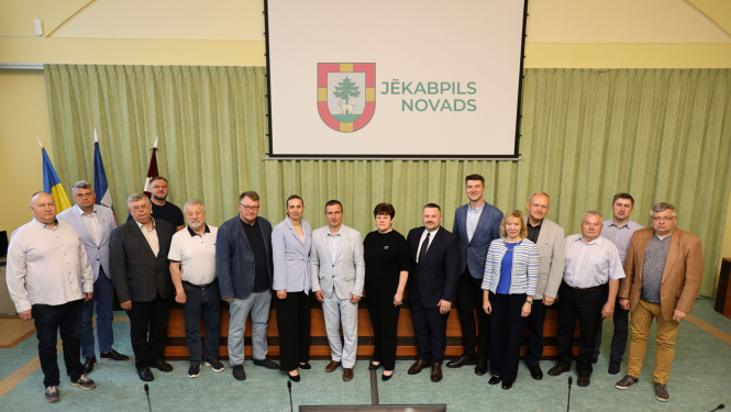 Deputāti, noslēdzot domes sasaukumu