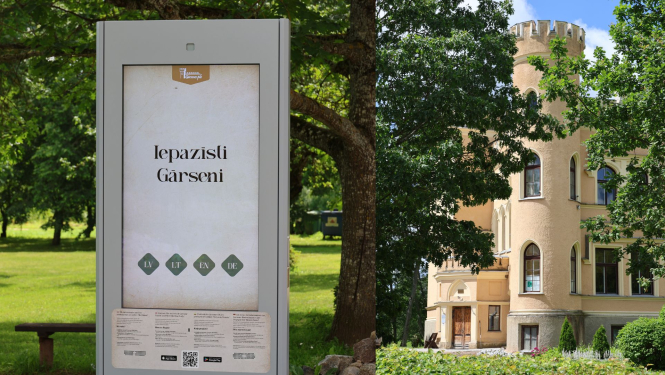 LED ekrāns pie Gārsenes pils